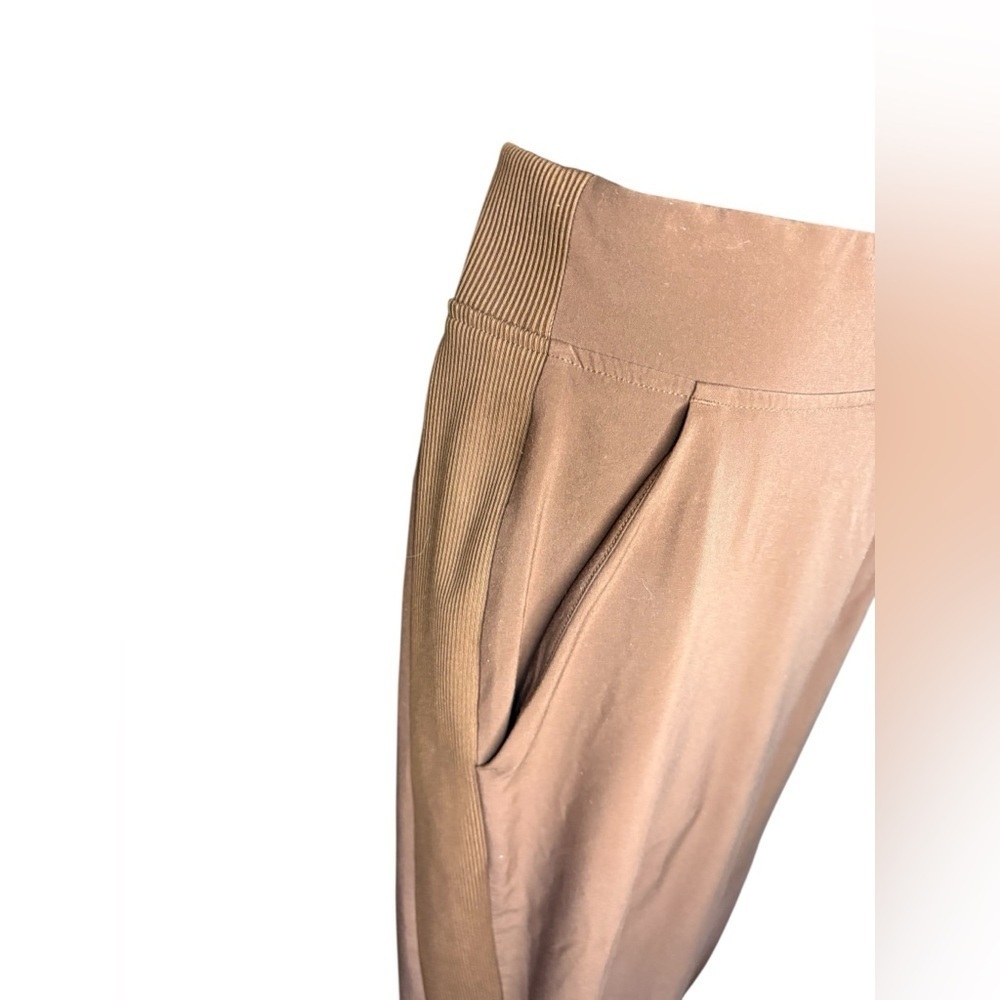 Athleta Brooklyn Textured Ankle Pants sz 6T brown pockets preloved - Picture 5 of 8